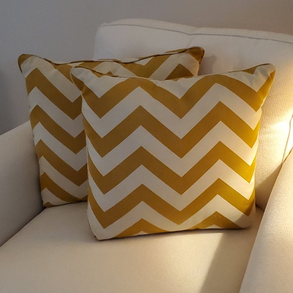 Chevron Mustard Yellow 2 Accent pillows - Picture 2 of 6